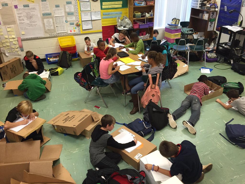 bpb52015's tweet photo. #PBL classroom design has brought about some innovative strategies with boxes. We all have needs. #nhebrightknights https://t.co/hkLvxXzlpP
