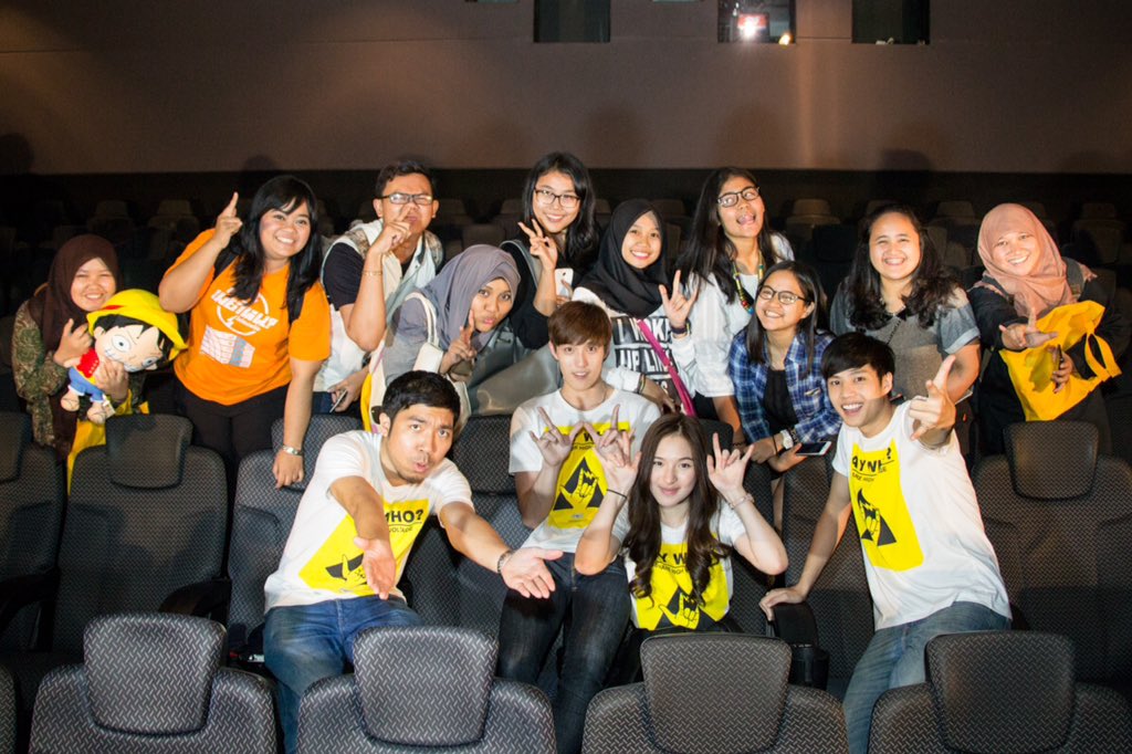 FAENHAUS's tweet photo. GROUP PHOTO.
of course with Tor, Bank &amp; Punpun! #ItsMayWhoDay 
Ada kamu disini? https://t.co/LitLgA06wE