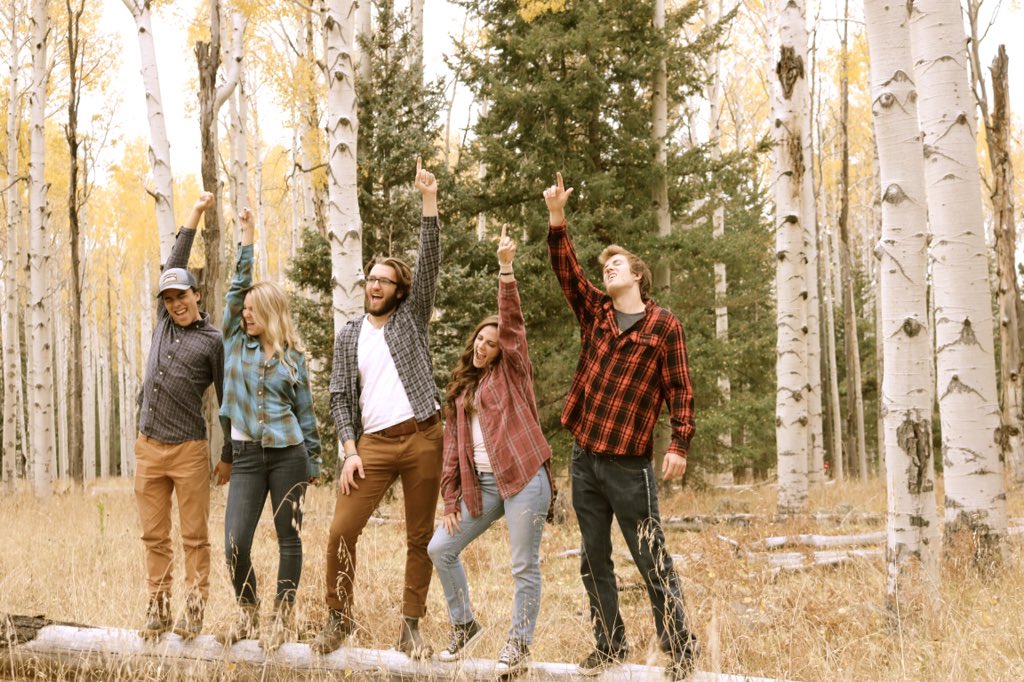 kaitlenbieber's tweet photo. I have the radest college friends 🤘🏼 https://t.co/YMNeuVhhuH