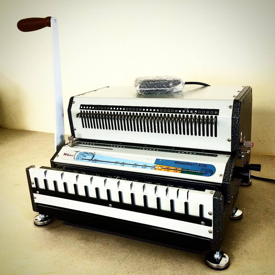 StandardGraph's tweet image. Visit our website (See bio) or visit our IG/FB for more info on this electric punch &amp;amp; manual bind wire closer!