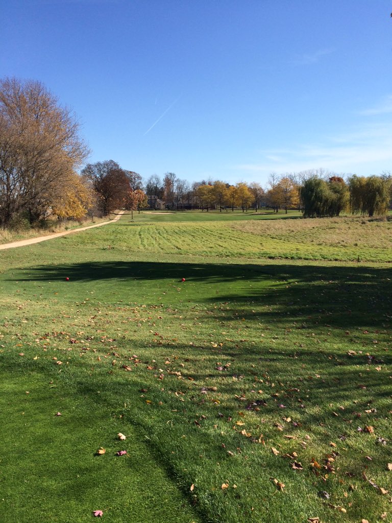 WiscoVetter's tweet photo. Seen of the crime #fall golf #holeone https://t.co/WM0CJejOKe