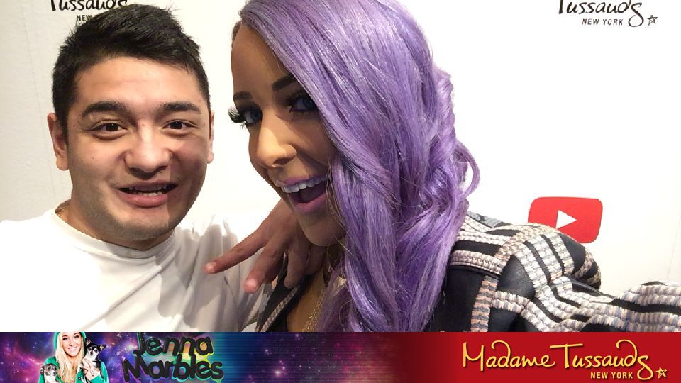 JennaMarblesMT's tweet photo. Hey there, friendship! Check out our new selfie from Madame Tussauds NY. https://t.co/Py2tqHCaPr