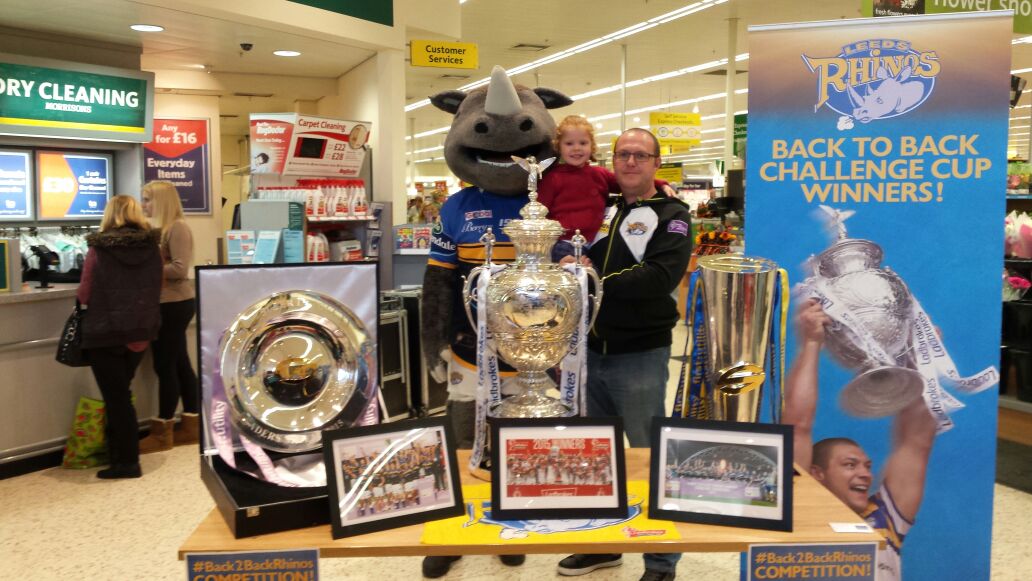 jasefirth's tweet photo. #back2backrhinos https://t.co/GvEuLGUg26