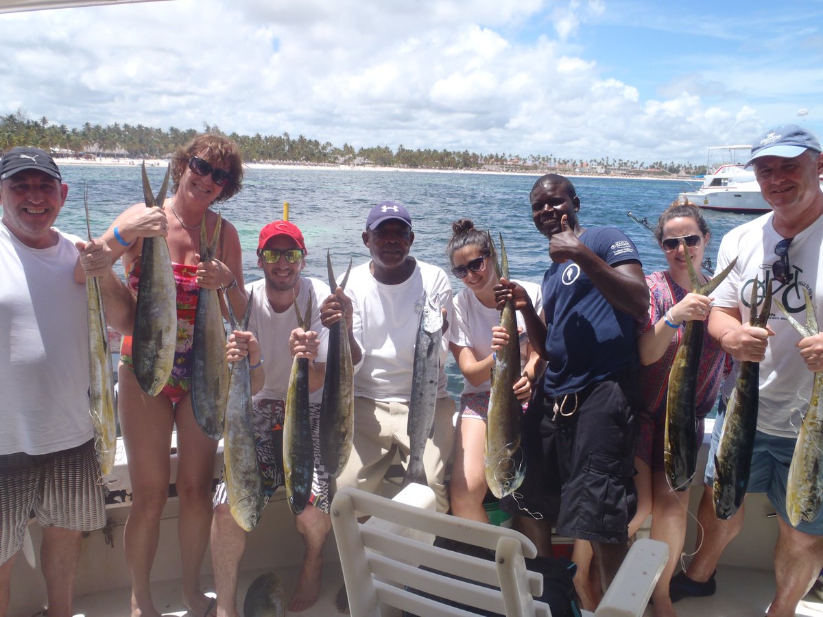 Fishing_ToursPc's tweet photo. Clientes Felices! https://t.co/eh0KrVbr02