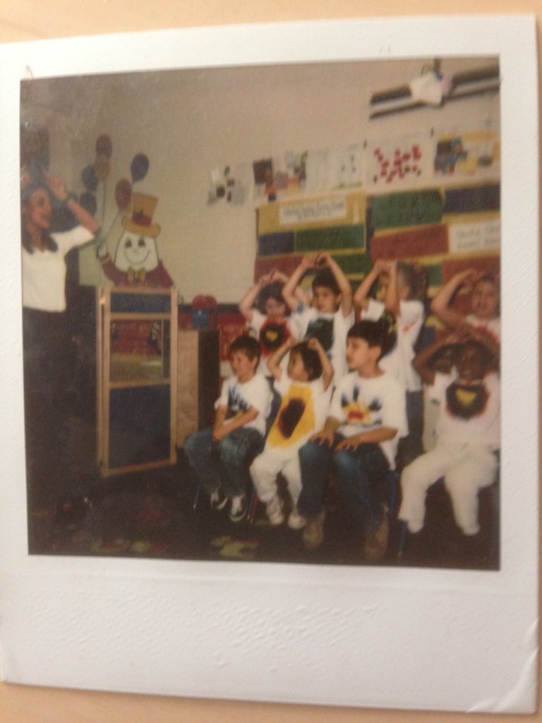 rachelyourgrace's tweet photo. Kindergarten. #canyouspotme #elementarytrill @JohnGivez https://t.co/SJNo9XlMqv