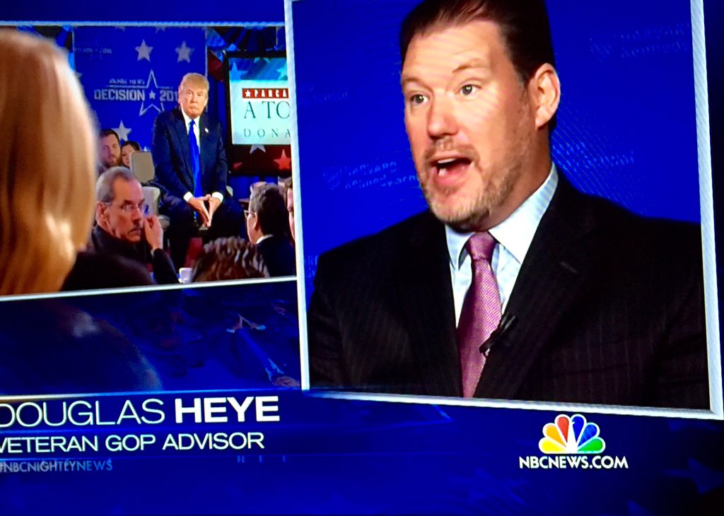 HarvardDougHeye's tweet photo. Yes that was me crushing it on the NBC Nightly News tonight &amp; rocking my new face lift. Hey @seanspicer you hiring? https://t.co/tKg8aaVMxB