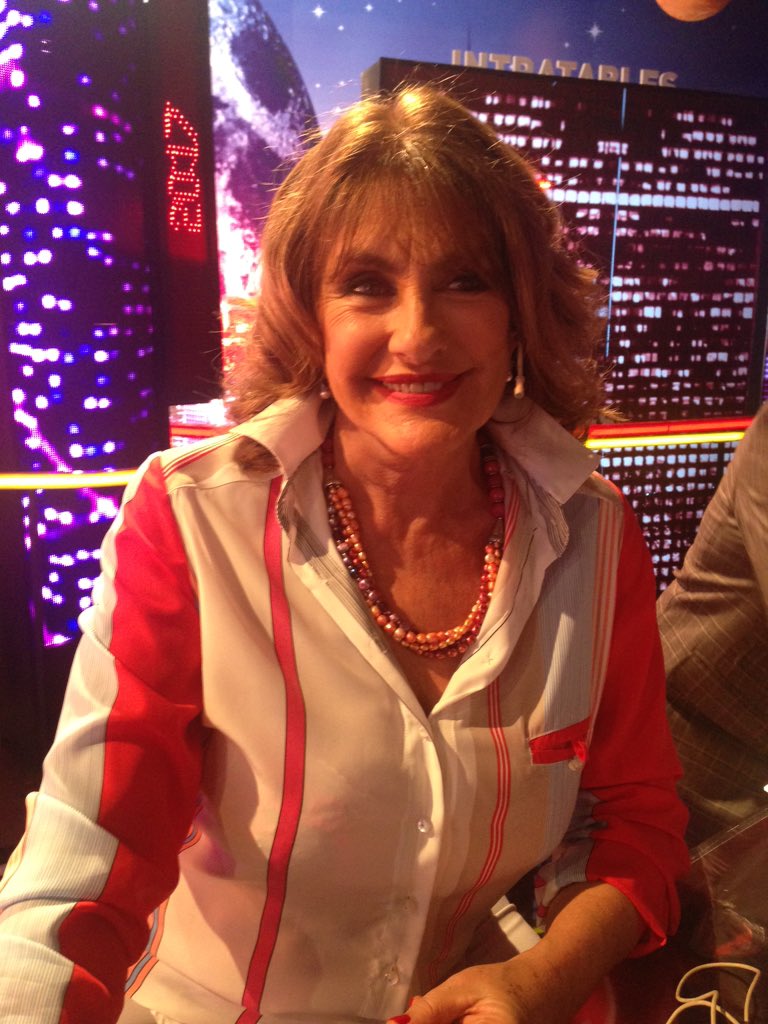 sofitorresan's tweet photo. Hoy en @Intratablestv @silviafbarrio by @RafaelGarofaloM y acc @AZANZABSAS @ALICIAAZANZA  #LunesIntratable https://t.co/NQVhrbelpM