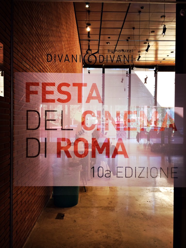 Viaggiatore_com's tweet photo. Festa del cinema di Roma. The end (per quest'anno) https://t.co/kkAoW5Fhd7