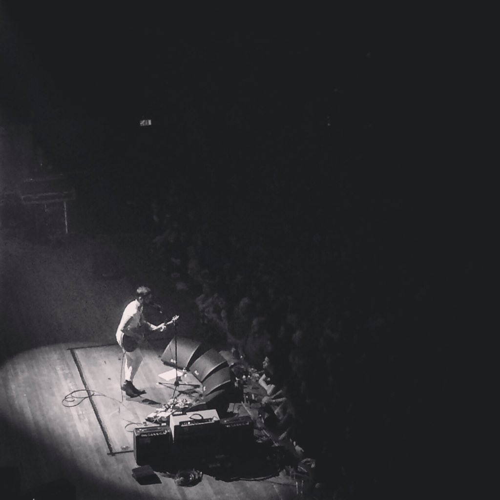 anneh87's tweet photo. Wow, the concert of The @tallestman on earth was great! @TiVre_Utrecht https://t.co/1Ca0h9Pamo