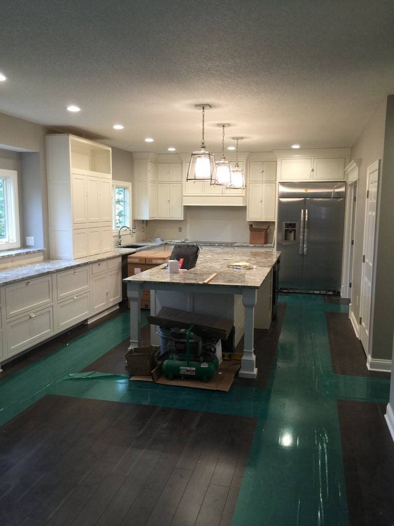 EvergreenHomes1's tweet photo. Remodel job almost done. Appliances are going in after 5 weeks. #remodel #appliances #builders https://t.co/8mJyVxzZxn