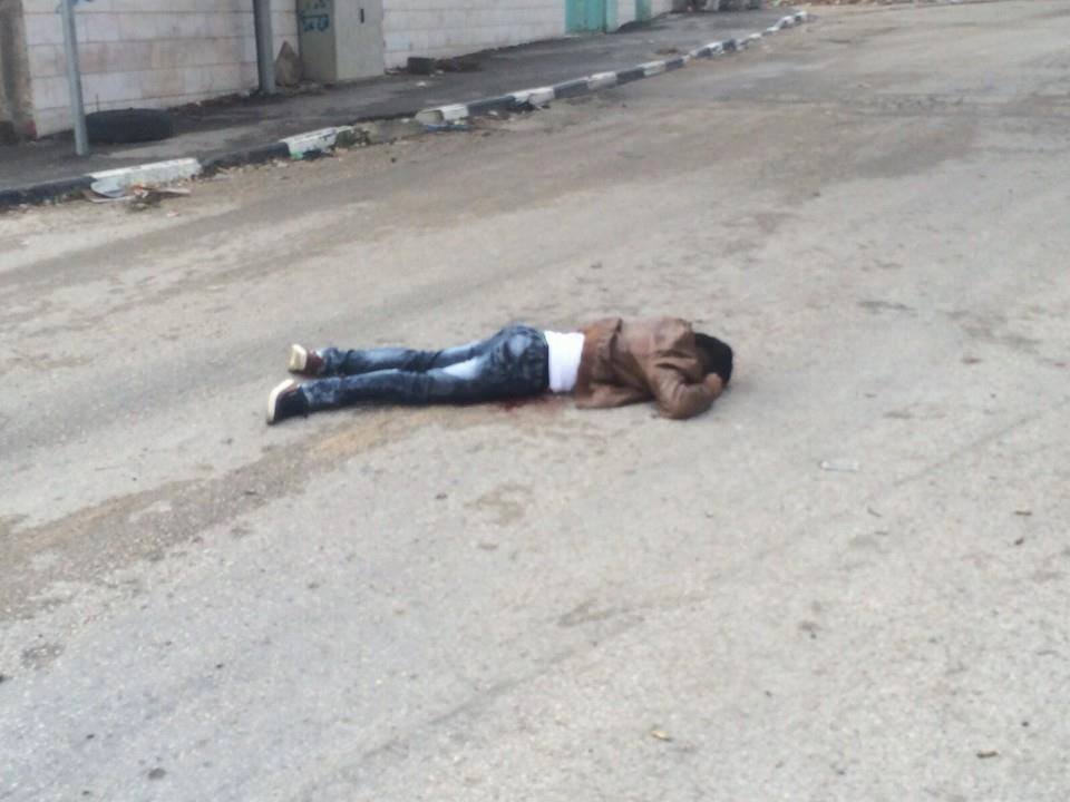 saidshouib's tweet photo. In less than 24 hrs,4 Martyrs shot by IOF in #Hebron
Dania Irshed 19
Raed Jaradat 22
Sa'd Atrash 19
Eyad Jaradat 19 https://t.co/Vr7Fbws9YE