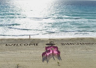 FlamingoNews's tweet photo. @Frank_Lopez_ @PaulCarrillo2  @mariscalje Limpieza de Playa con causa ROSA, Flamingo Team, presente https://t.co/IOlSEeTaDQ
