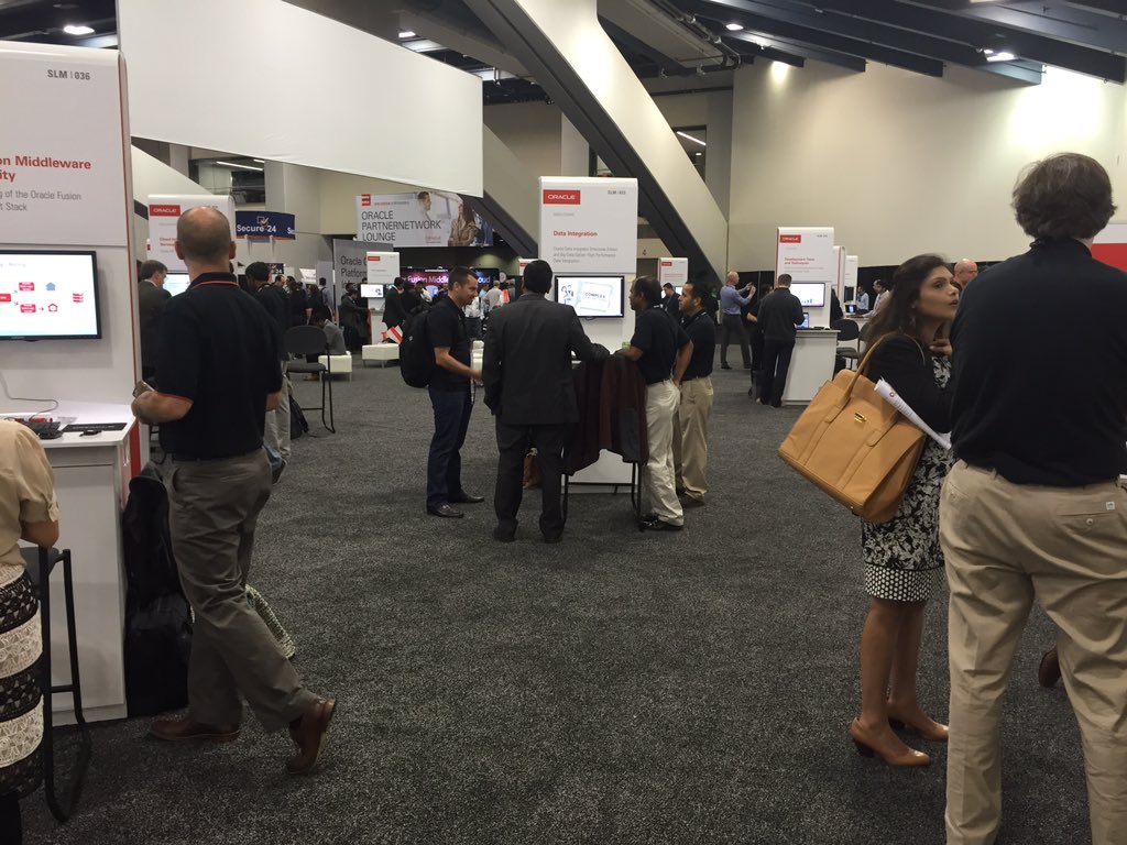 RileySandrine's tweet image. #oow15DIS come by the demo grounds #odi12c SLM-022 #GoldenGate12c SLM-035 #OEMM SLM-037 #OEDQ SLM-38 Moscone South