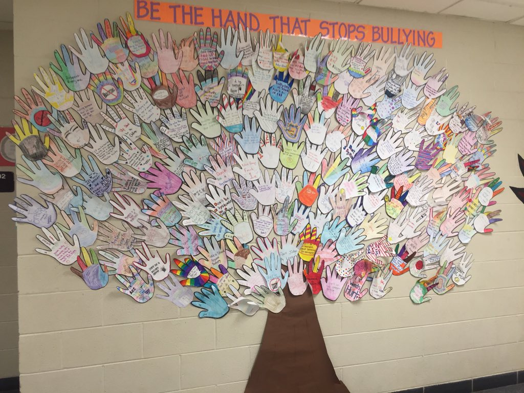 troySJP's tweet photo. What an awesome display for anti-bullying!  #mrsnoblesclassesrock https://t.co/uOS4Hyg3OG