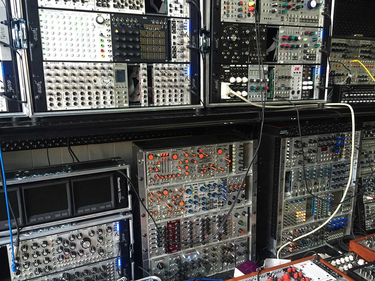 JerryCaseMusic's tweet image. When I see stuff like this I am glad I am just a guitar player! #moog #moogstore