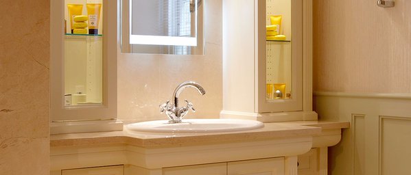 DalesOfThirsk's tweet photo. #MaltonHour Elevate your bathroom into a statement room with luxurious Marble, Granite, Quartz or Natural Stone. https://t.co/5n185u8QnX