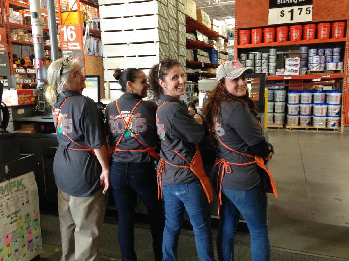 Sallypancotto's tweet photo. All Star Pro Cashiers.   Suzy, Vivian, Carla, Patty.  # CAM GOING STRONG!!!! https://t.co/gyvlbhCKzP