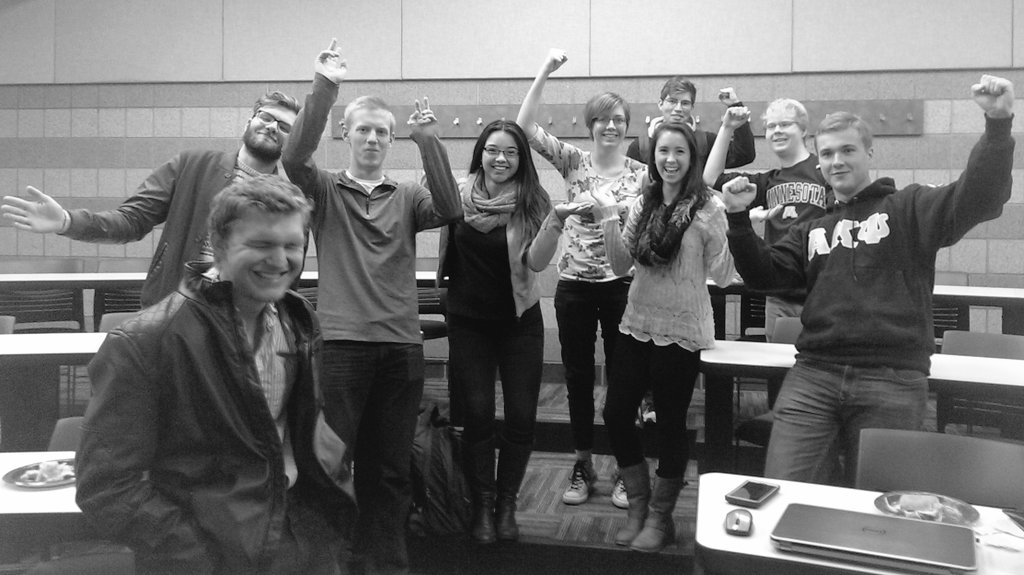 SparkStarterApp's tweet photo. Meet some future #techstartup stars! Had a great time w/ @UmnEntreClub #studententreprenuers @CarlsonNews @UMNews https://t.co/MaF2HrAFK4