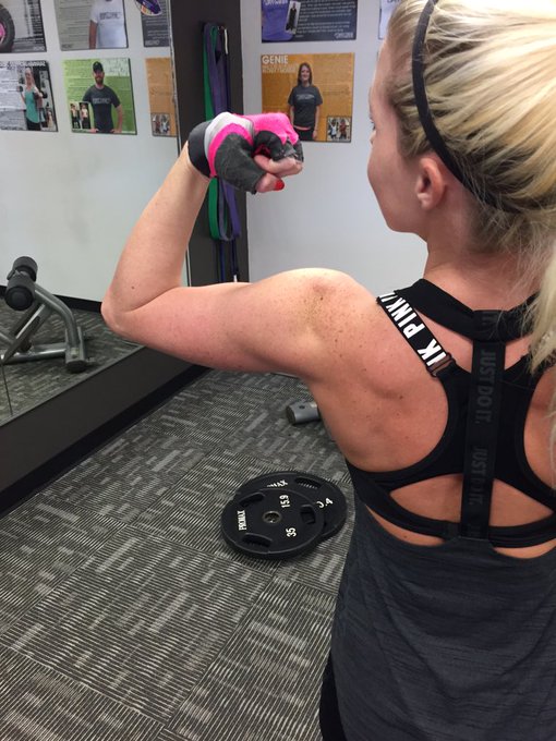 Baby got back💪😝 #gymrat https://t.co/FsUEE5XFwD<a href="/tag/gymrat"class="tags">#gymrat</a>