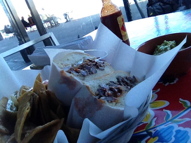 janetnorwd's tweet photo. I don't usually tweet food photos, but had to thank @cityandsand for another stellar tip re: Ferry Building Market. https://t.co/4nc9J9phYr