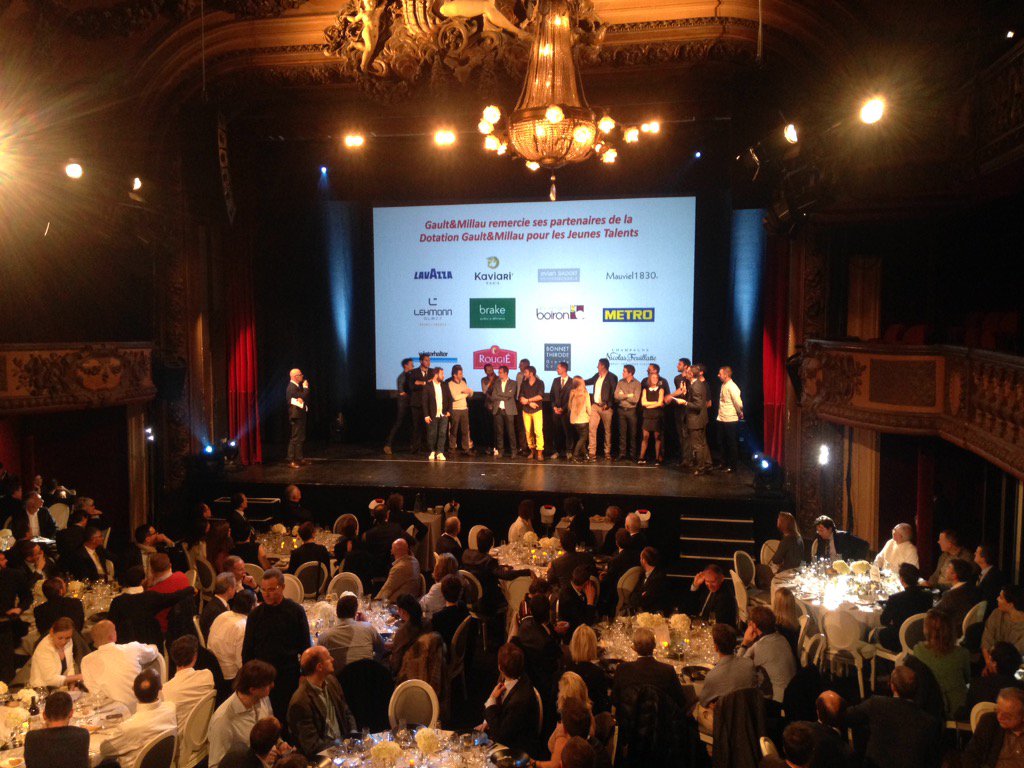 gaultmillau's tweet photo. La relève de la gastronomie française et internationale : les 22 jeunes talents sur scène #guidefrance 2016 #chefs https://t.co/vyxEsw0EIB