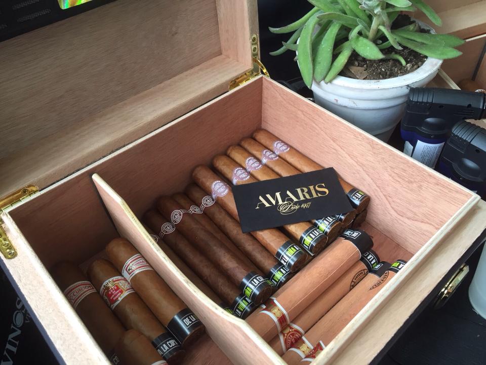 AmarisLounge's tweet photo. Así se vivió nuestra participación este fin de semana en DE LA VIÑA A LA COPA. @delavinaalacopa.
@LosDonesCigars. https://t.co/nlcZ8kjs6a