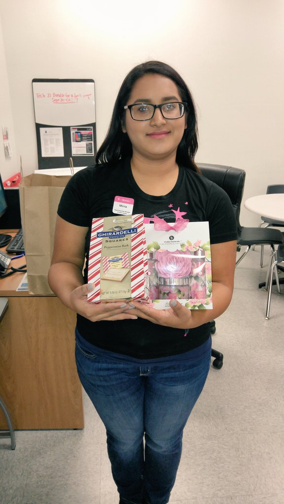asmseb2015's tweet photo. Congrats new store manager of downtown san jose....mirna.  😜 https://t.co/ID4m1HxDNW