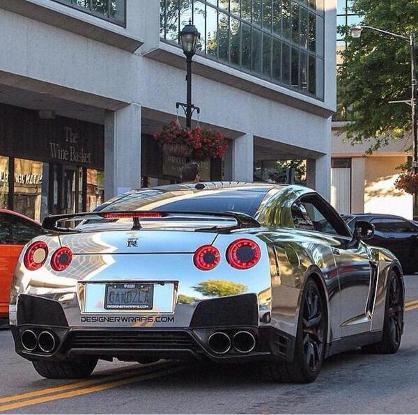 Hwayoutaline's tweet photo. Fucking SaWeet @HitTheBidRadio @designerwraps #Nascar @sanglucci #CustomAutos $F $GM @jimcramer @CNBCClosingBell https://t.co/bMMi7szEzH