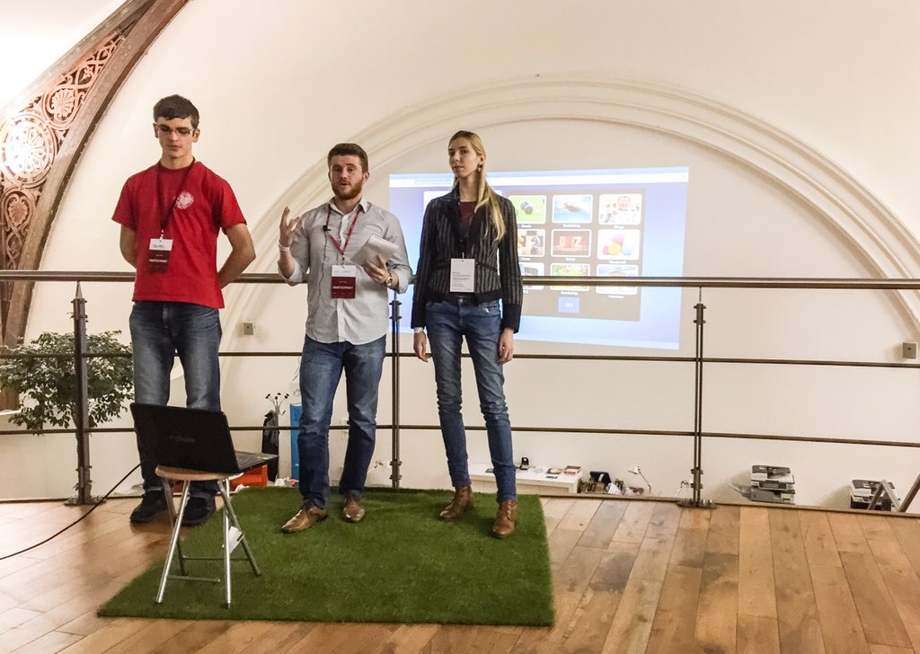 Gina_Wilson_'s tweet photo. 4 teams - 4 ideas - 4 pitches @ProductForge the judging is underway! #ProductForge4 https://t.co/SgUXzyyZfx