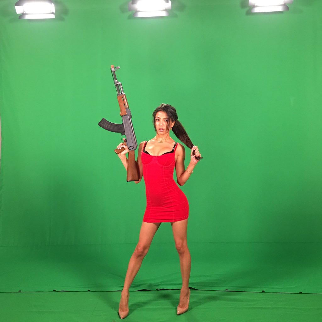 LilveronicaR's tweet photo. Este Domingo no Te pierdas de @AquiyAhoraShow 7pm/6c por @Univision πΊ thank you @marianaatencio por recomendarme π https://t.co/mPxuSBb9fk