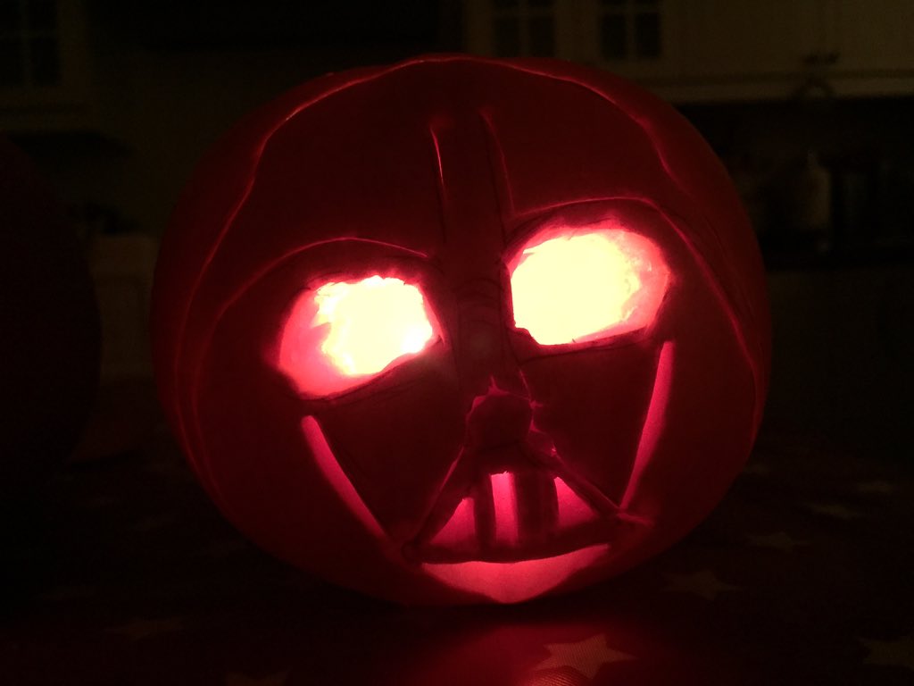 Bierman71's tweet photo. #darthpumpkin https://t.co/gvcPgWx5cE