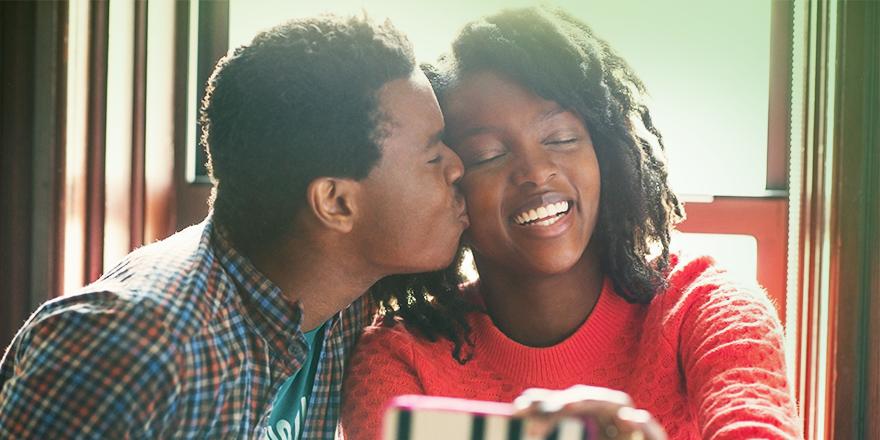 HolidayInn's tweet photo. The warmth of a #smile is infectious. Seeing one on your face puts one on ours. #JoyOfTravel https://t.co/rQqeidg2oG