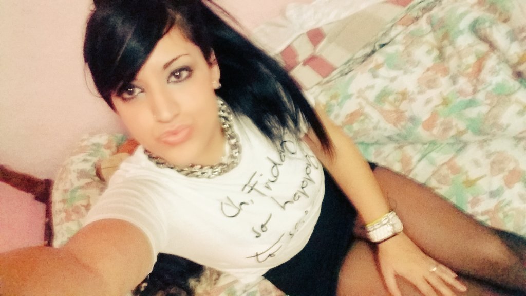 LidiaAlbala's tweet photo. Odio cuando no entiendo mis propios sentimientos...Mañana será otro día.#BN https://t.co/p0S0CsIUgK