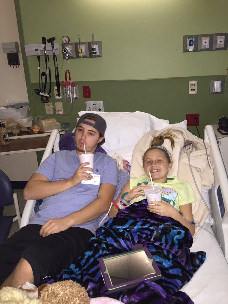 Paul_Mirabile's tweet photo. Prayers for my little cousin! #EllaStrong #BeatingCancer https://t.co/mcQC8vwRon