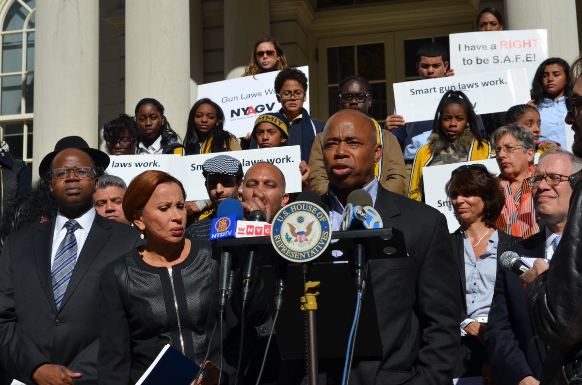 SummitAcademyCS's tweet image. A group of SACS scholars attended today&apos;s Gun Violence Bill press conference held by @NydiaVelazquez and others.