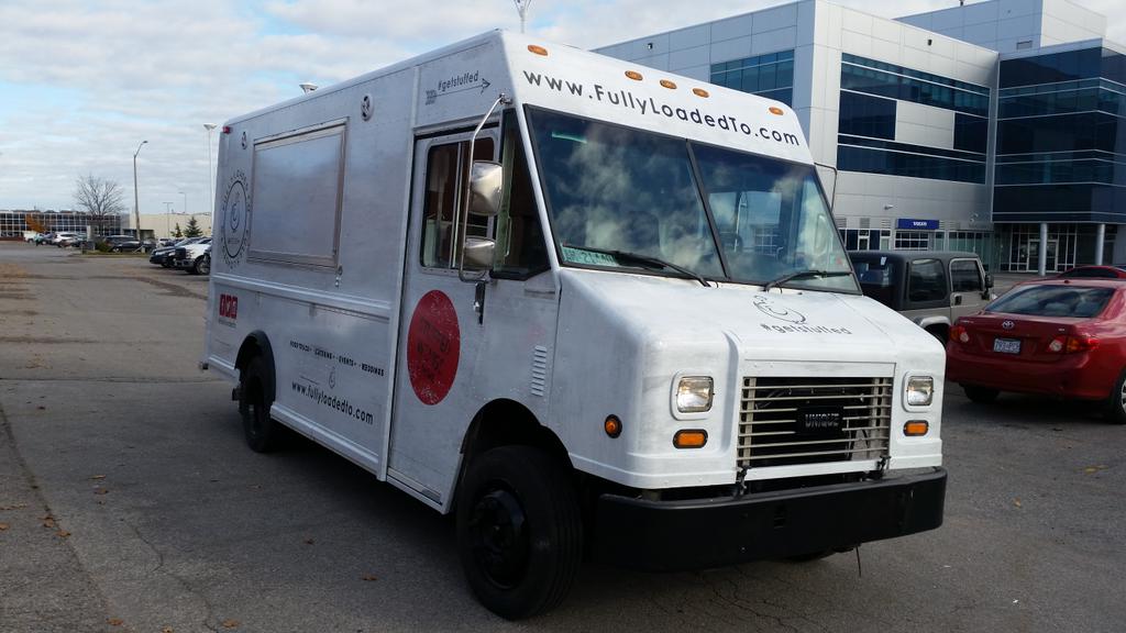 gtacarwrap's tweet photo. Food Truck Wrap by #gtacarwrap #torontofoodtrucks @OntarioFTA @foodtrucksTO @blogTO @ontstreetfood @FullyloadedTO https://t.co/cIGU8OEGvX