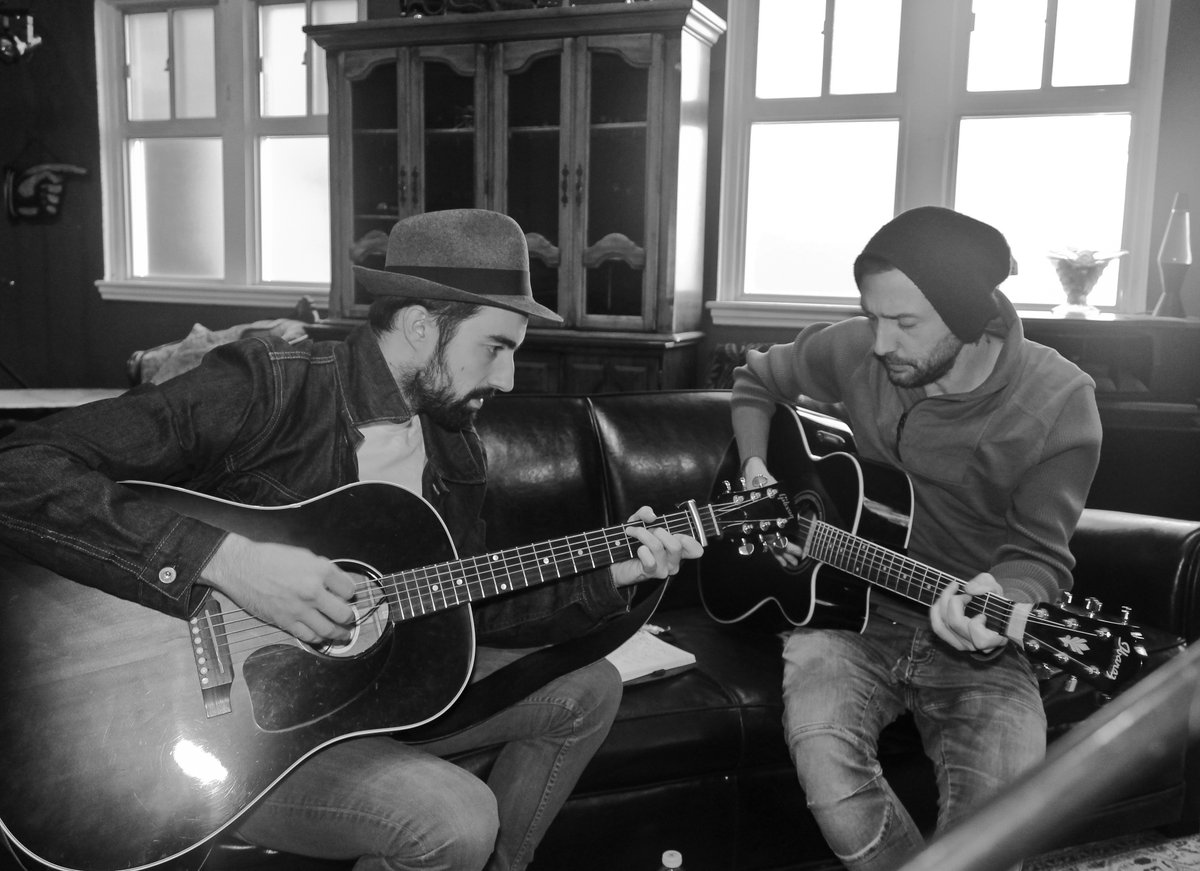 songwritersofCa's tweet photo. #SAC #SongWorks2015 writing camp in #Hamilton. Day 1 - Room#1 @speeneverest @patrickbouchar @FACTORCanada https://t.co/LzeJPWgjgl