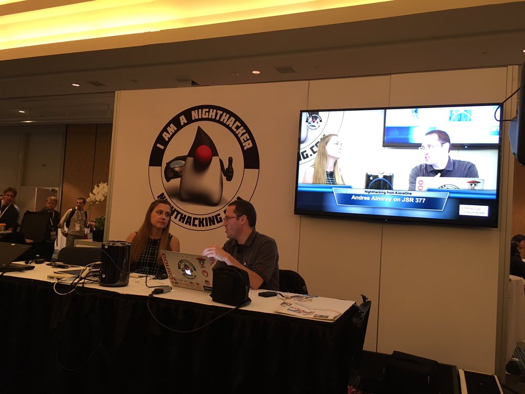 ixchelruiz's tweet photo. Because desktop & embedded matters #NightHacking #javaone15 #hackergarten jsr377 @aalmiray https://t.co/wLXyn8czQb