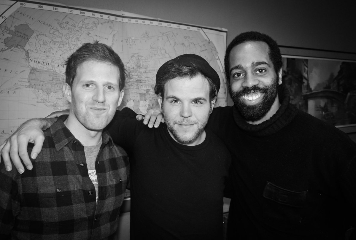 songwritersofCa's tweet photo. #SAC #SongWorks2015 writing camp in #Hamilton. Day 1 - Room#3 @jonahkanter @donnyandersong @ahimusic @FACTORCanada https://t.co/D27LUuljXc