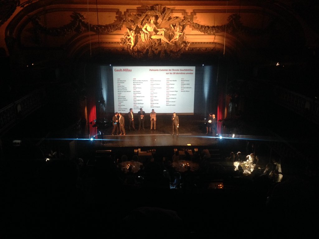 gaultmillau's tweet photo. Tonnerre d'applaudissements pour Alexandre Gauthier, #Cuisinier de l'année ! @AGrenouillere #GuideFrance https://t.co/ztM4pSGwLi