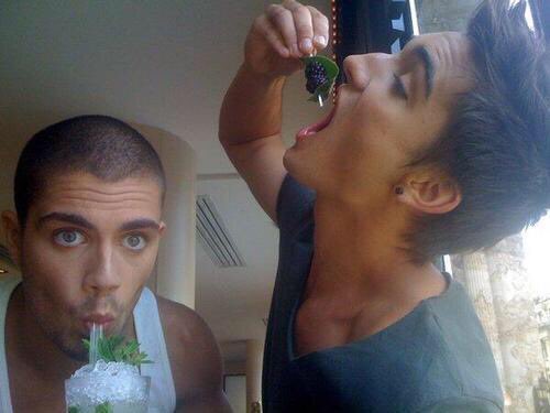 MaxGeorge tweet picture