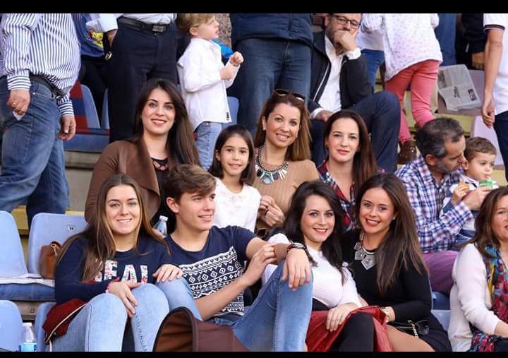 roordonezalbar's tweet photo. @soniaordone otra de esa tarde de futbol..⚽ https://t.co/M1Q6Oyjo2E