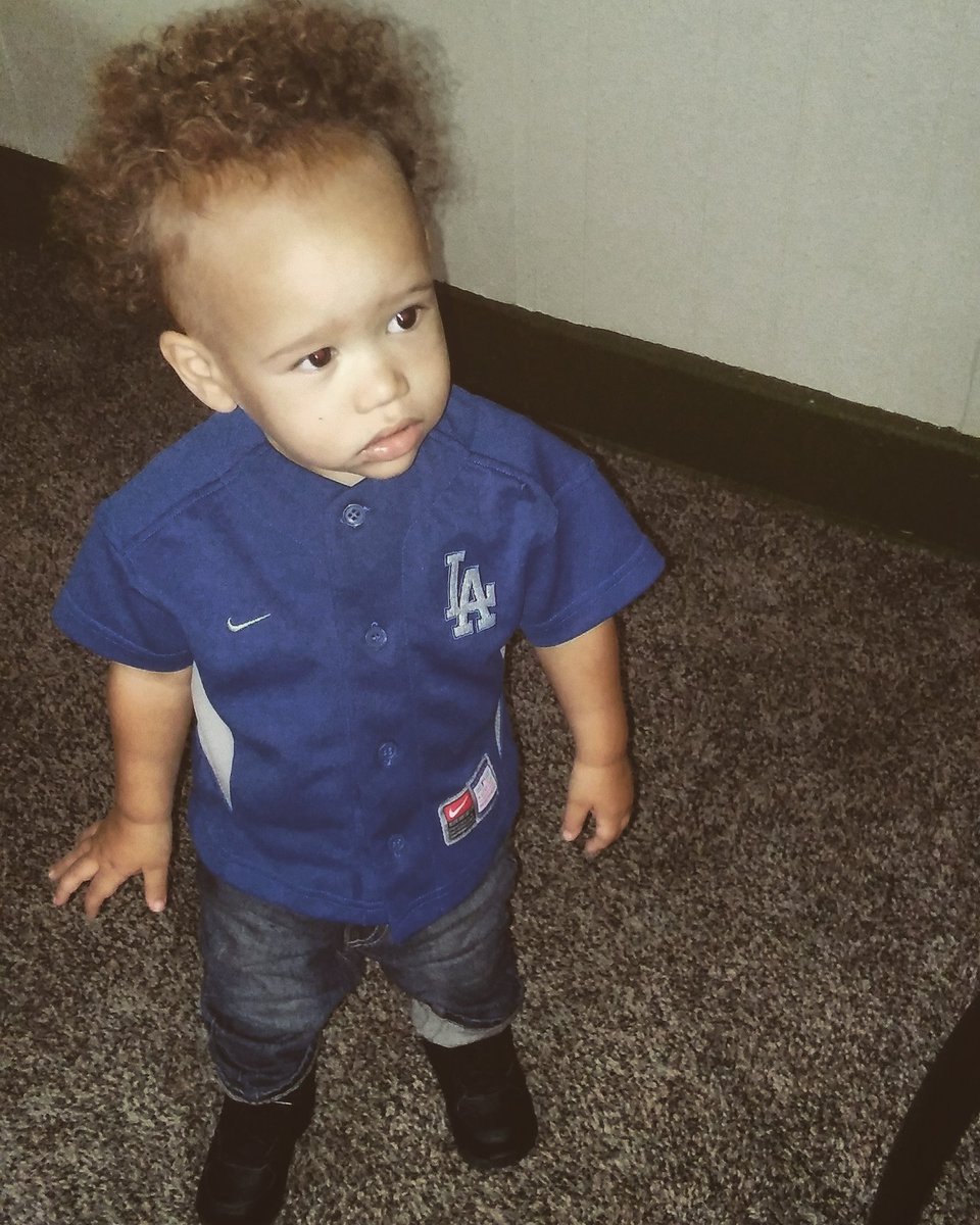xo_feefah's tweet photo. Son that thang 💙 https://t.co/AYUwXCfgJU