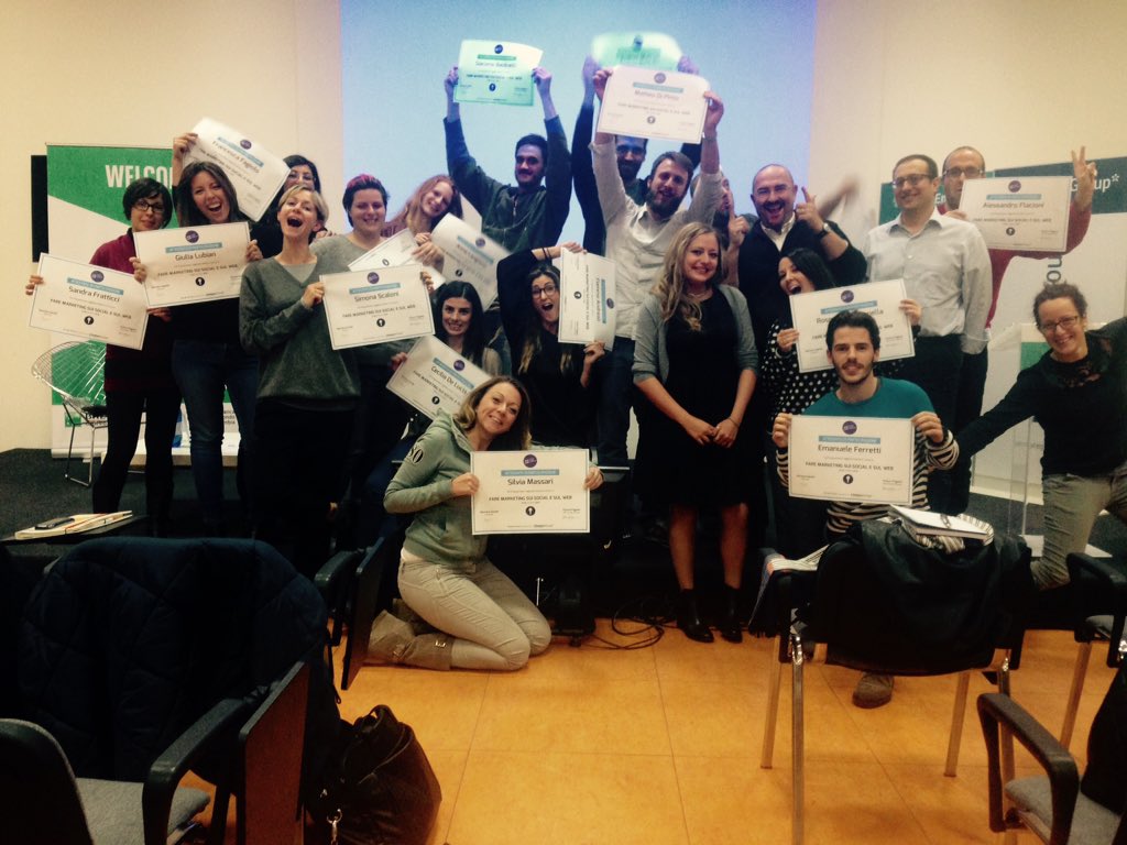 dolabschool's tweet photo. Missione compiuta! Primi attestati dell'anno, classe superlativa! Grazie ragazzi ❤️
#DoLabMKTG https://t.co/up3foJG3kj