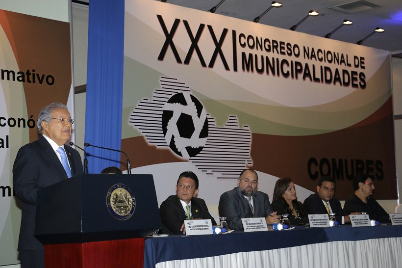 ElMetroDigital's tweet photo. Esta vez congreso de alcaldes no pide aumento al FODES sino descentralización
https://t.co/YhoSJsw8ag https://t.co/SrFbUIPhX2