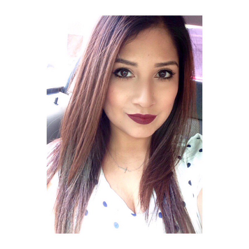 Cindyluv28's tweet photo. #motd #RGV #selfie https://t.co/9TIQ7N5u23