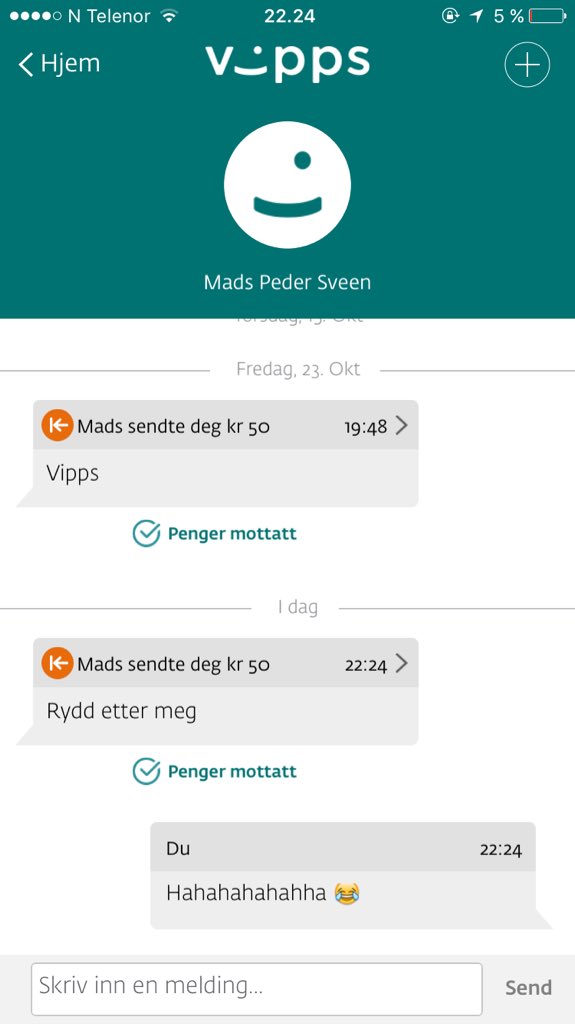 Simenxoxoxo's tweet photo. Når du har en lat roomie https://t.co/72lMpVUc9Q