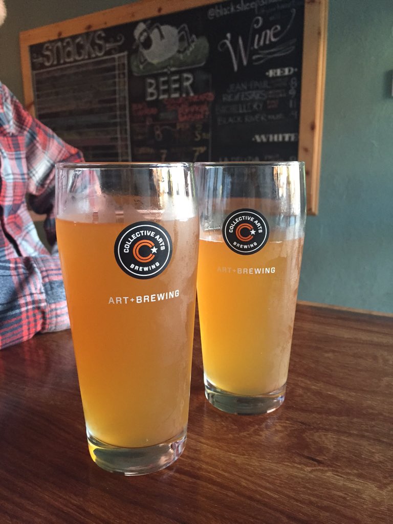 katiealmas's tweet photo. Post @CollectiveBrew sales meeting drinks at @blacksheepsnack 🙌🏼🍺 #artplusbrewing #workfrands https://t.co/oKNuva402Z