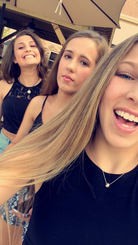cpeters07's tweet photo. hbdππππ here's more updated pics. Love u bbg #maMelOD #pt2 @mad_riveraa https://t.co/U17MuJVEYm