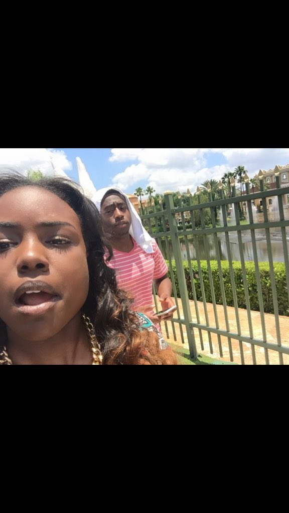 simplyyolacia1's tweet photo. My whole heart in a picture β€οΈ @Keshoin_5 #mcm #myenergykit π https://t.co/mCWxmqQYiV